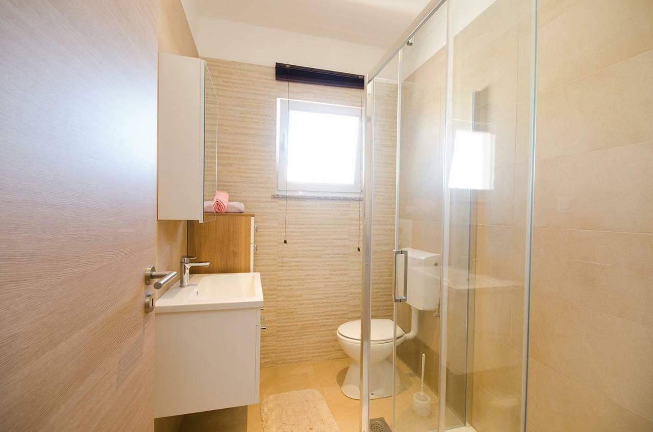 Apartman Korina Sukošan Exterior foto