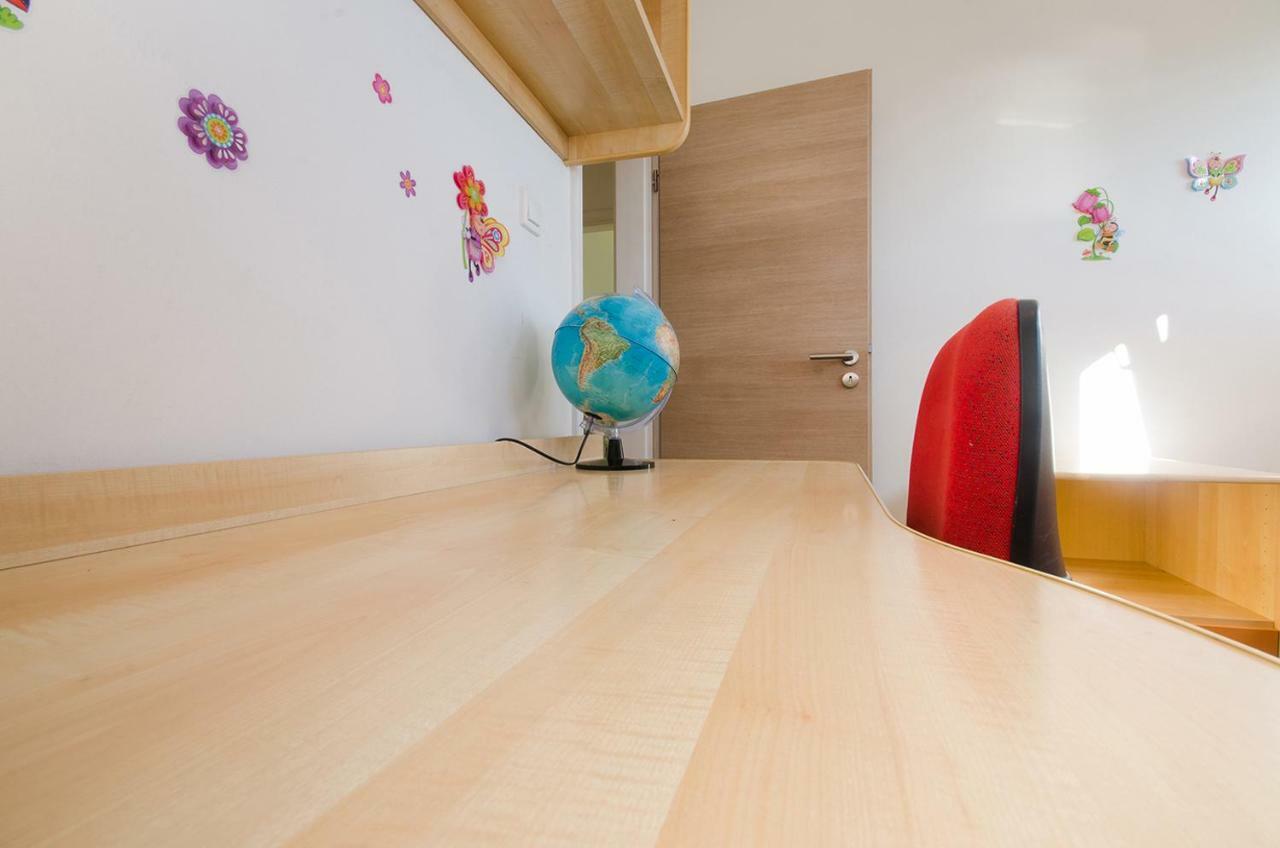 Apartman Korina Sukošan Exterior foto